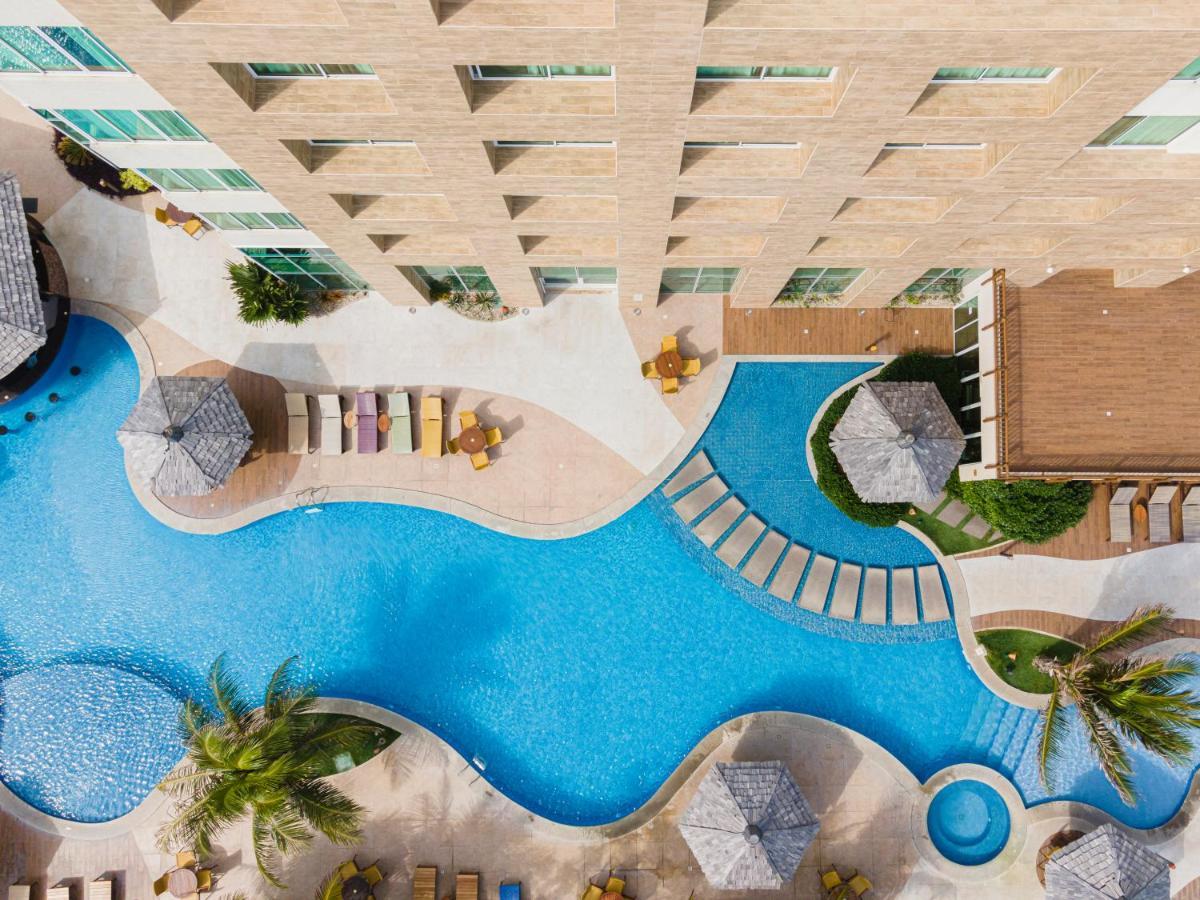 Gran Mareiro Hotel Fortaleza  Exterior photo The pool at the hotel