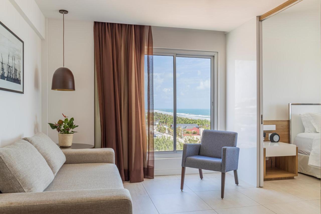 Gran Mareiro Hotel Fortaleza  Exterior photo A room at the hotel